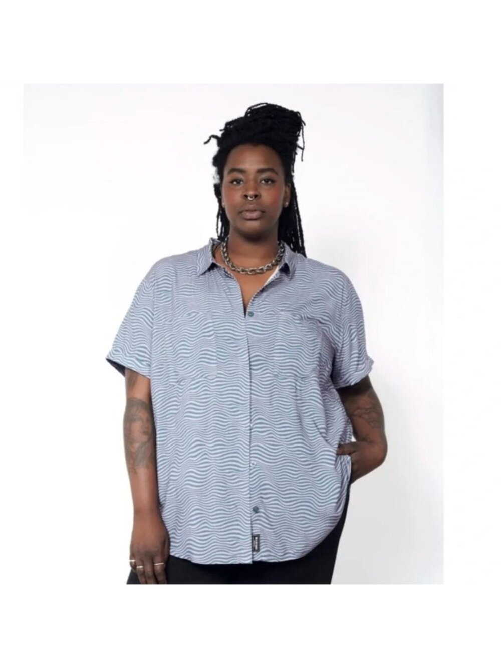 New Wildfang The Empower Abstract Pop Art Wave Short Sleeve Button Front Shirt L